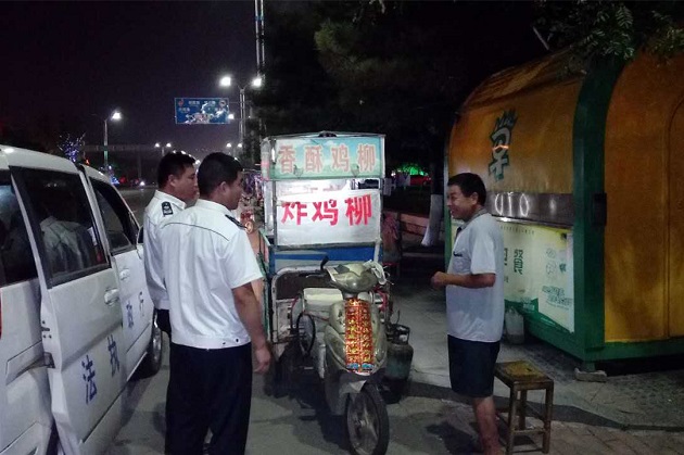 夜间占道经营整治.jpg 夜间占道经营整治.jpg